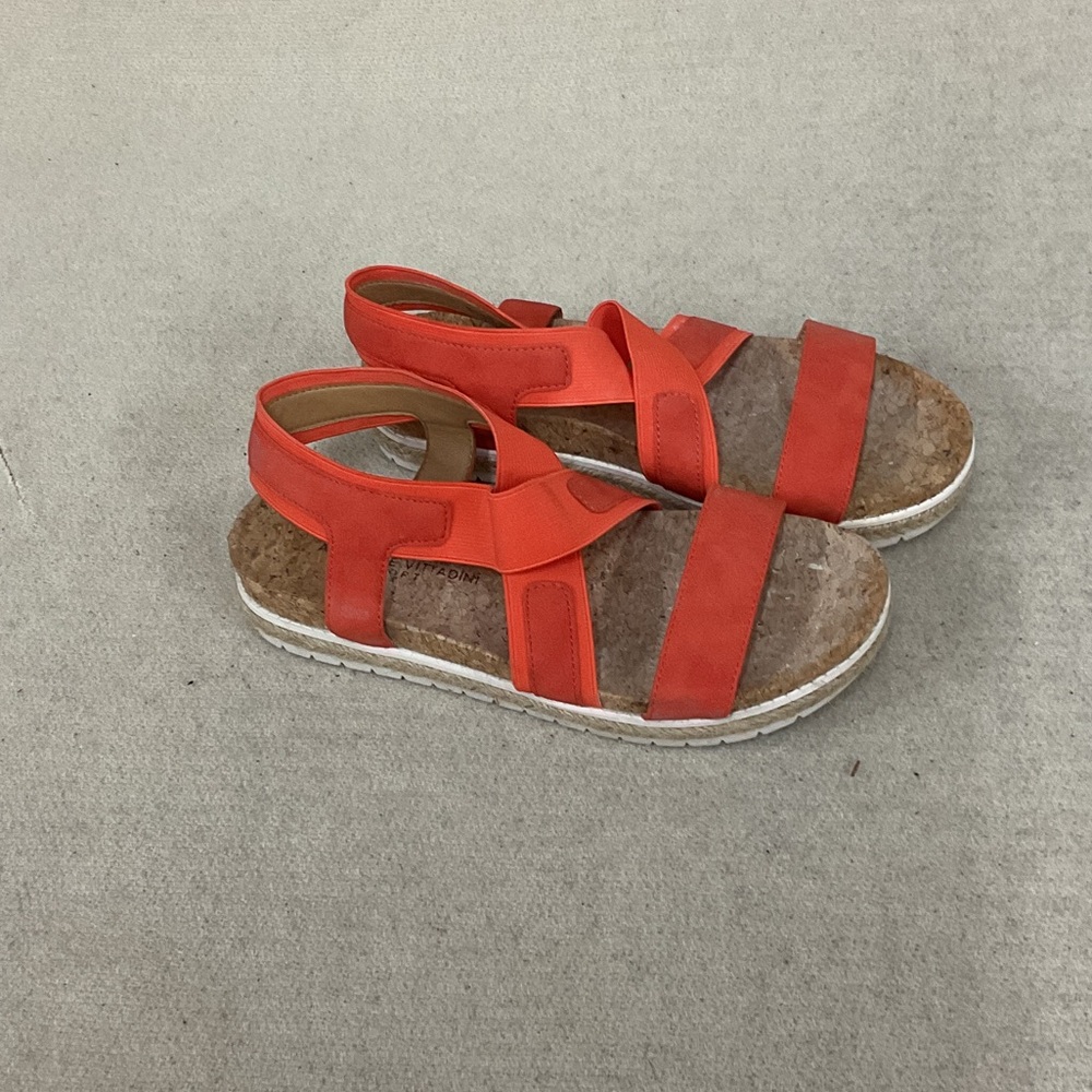 EUC Woman’s Adrienne Vittadine sandals